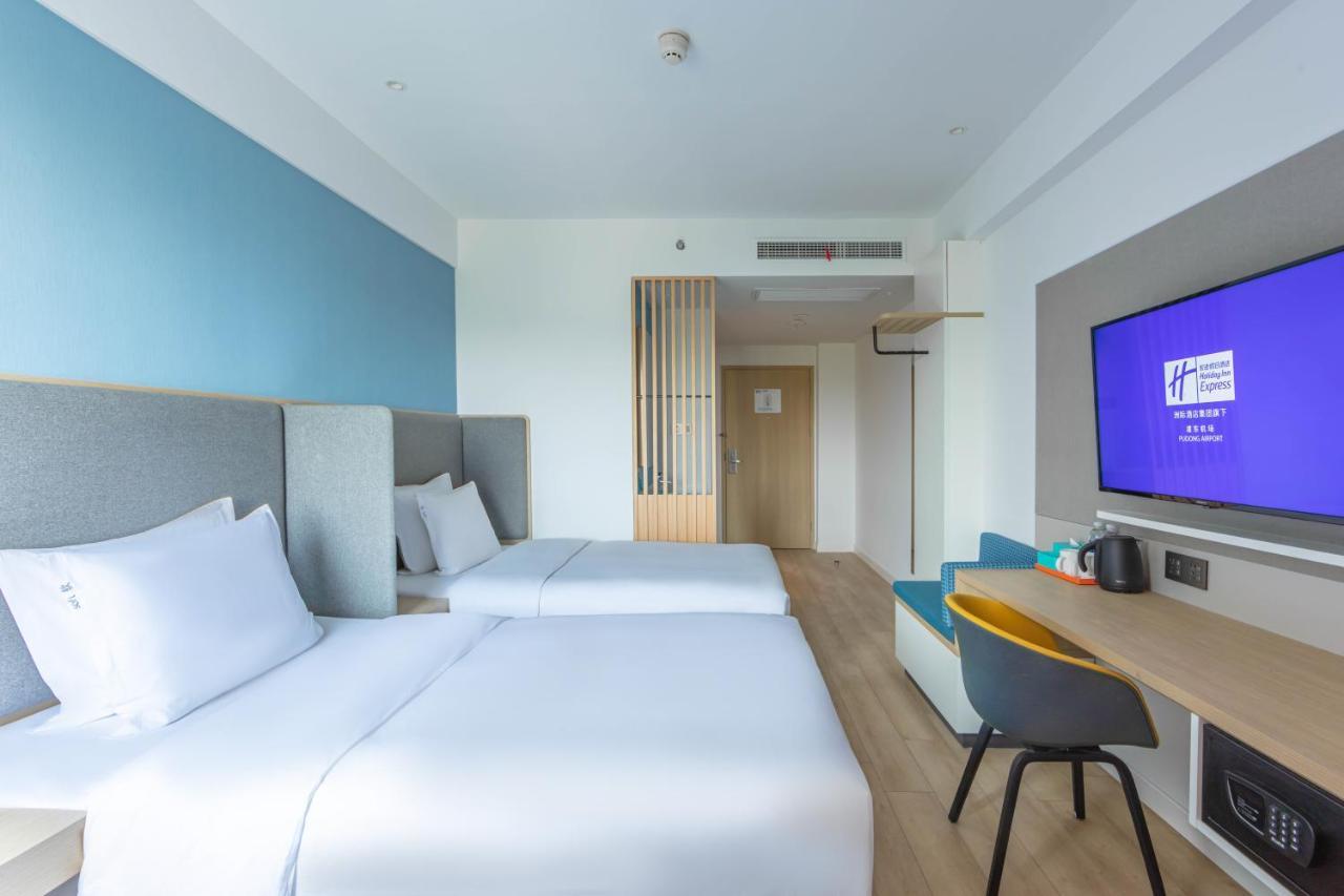 Holiday Inn Express Shanghai Pudong Airport By Ihg Zewnętrze zdjęcie